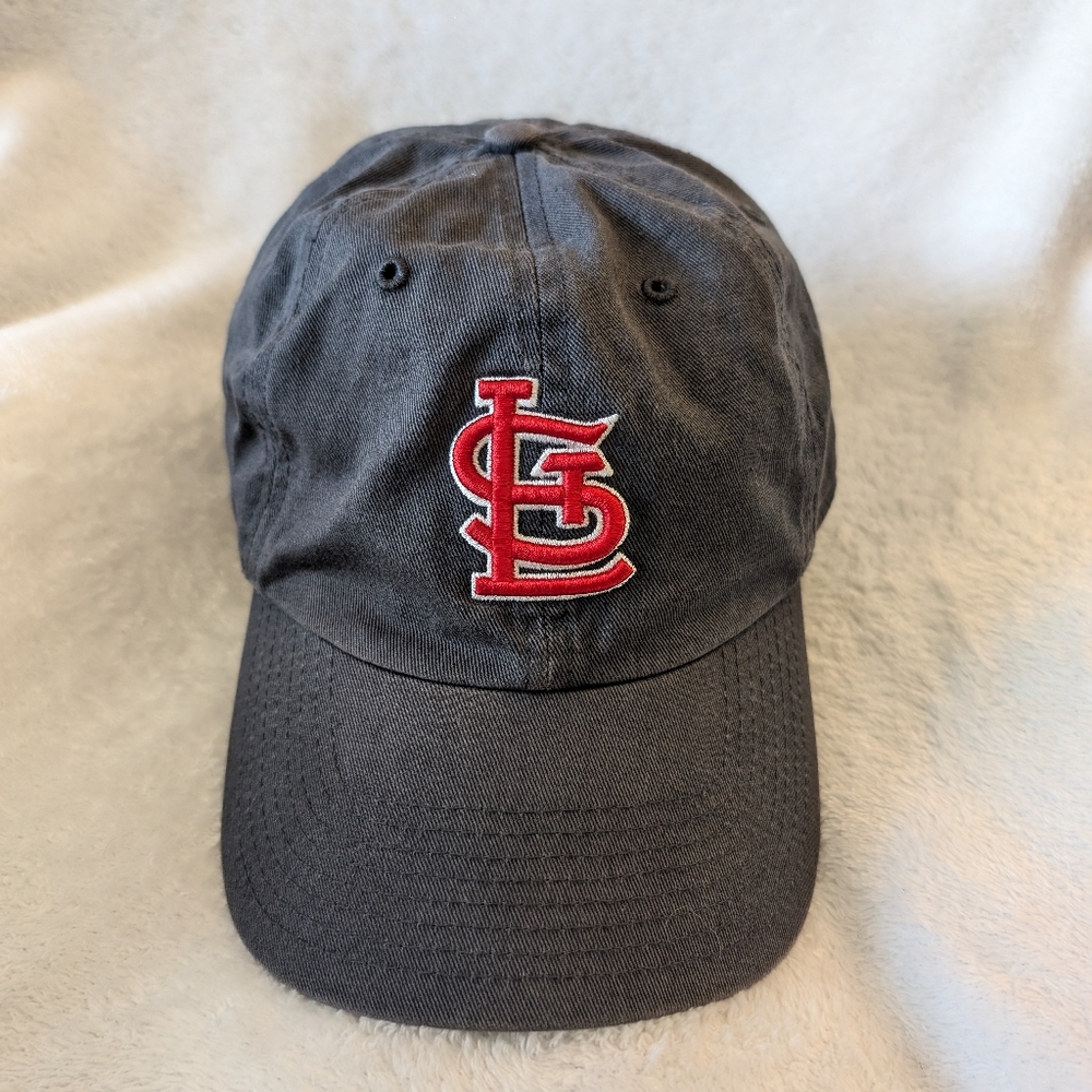 ⚜️StL Cardinals baseball cap, faded blue
